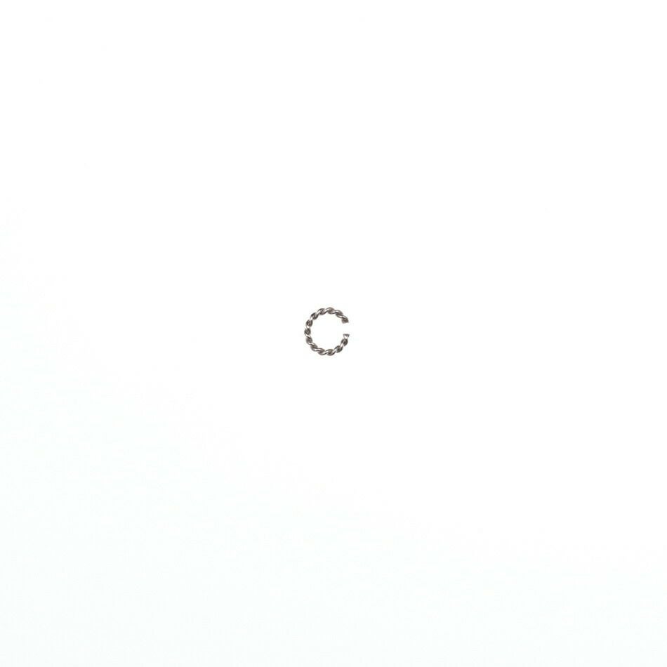 サージカルステンレス素材