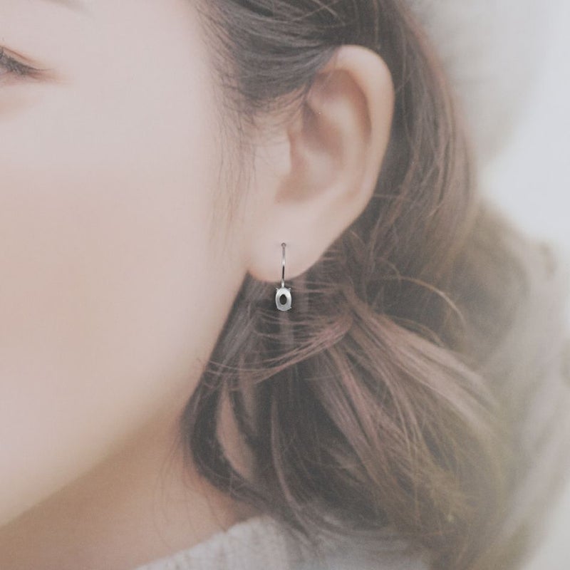 オーバル 石枠付き ピアス フック ［ 銀 シルバー ］イメージ画像